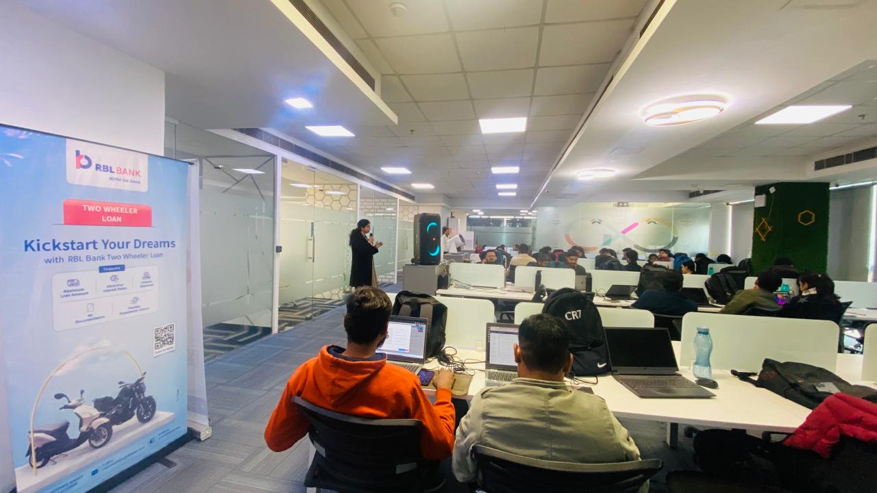 Hina Siddiqui conducting a corporate training workshop on mental health ,workplace wellbeing and Corporate grooming